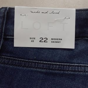 NWT LOFT Modern Skinny crop jeans  22
